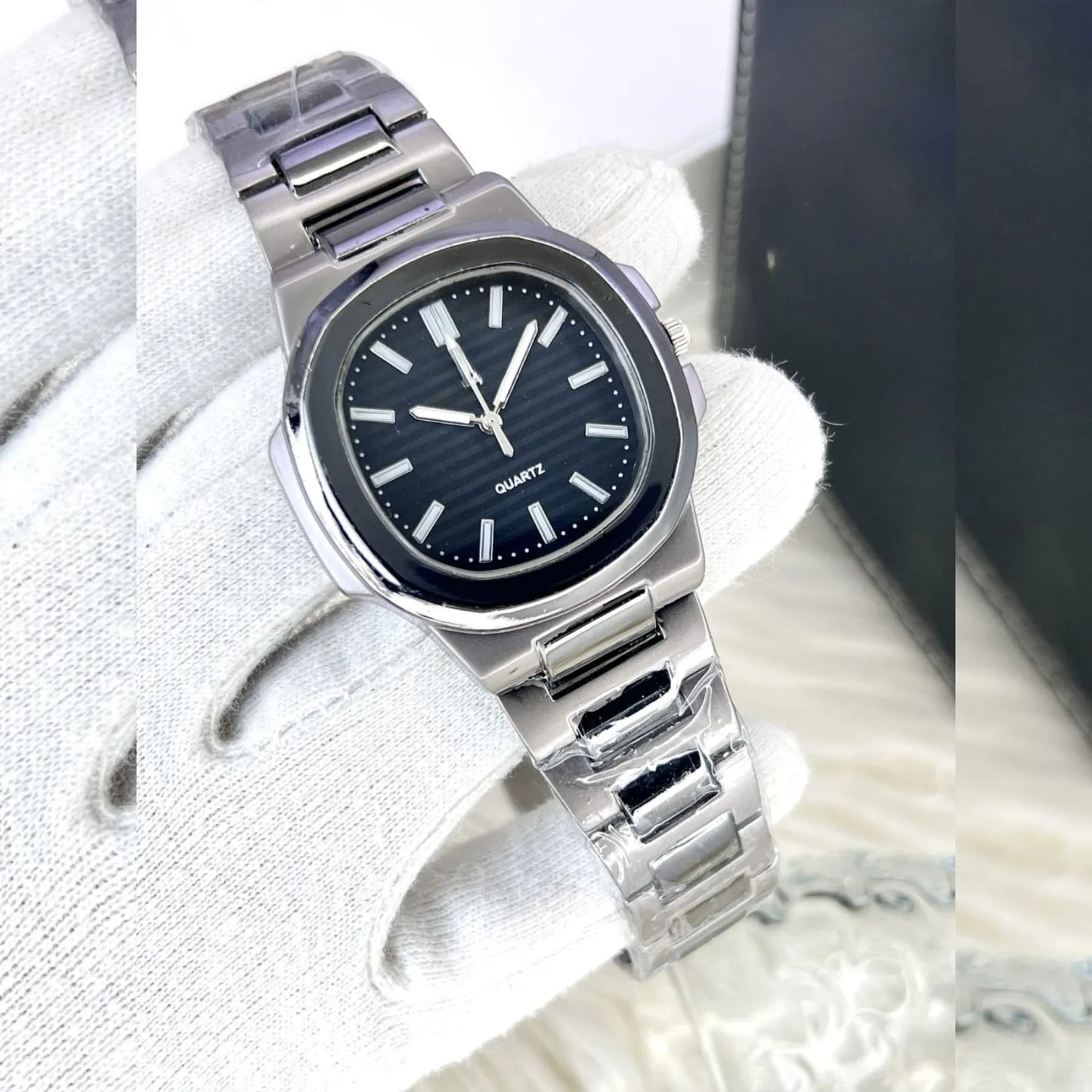 Luxury Mens Watch Quartz Movement